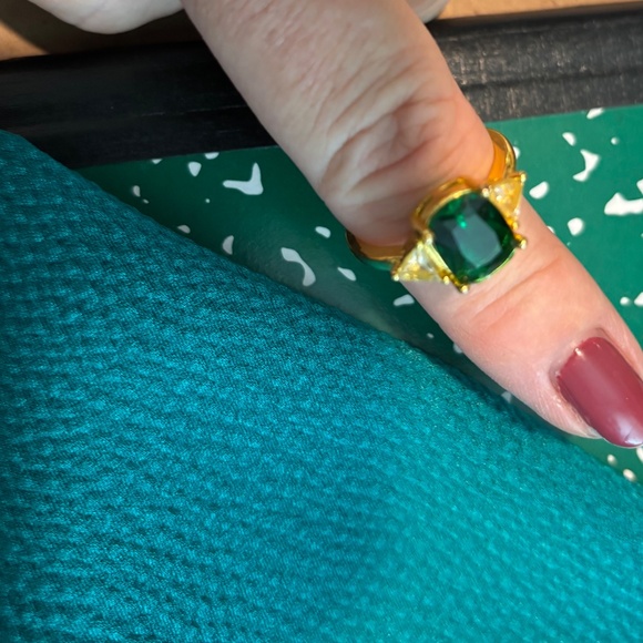 Luxury gown - Picture 15 of 15